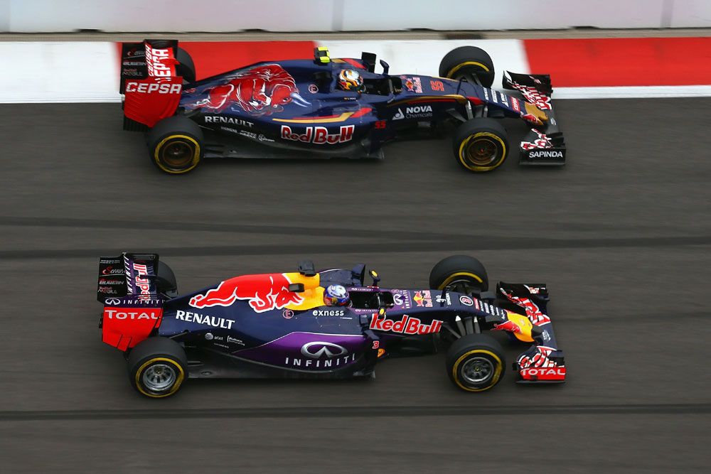 F1: A Red Bulltól megint beszóltak a Renault-nak 54