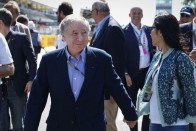F1: Már a Renault-nak sem tetszenek a motorok 124