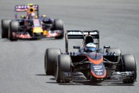 F1: A Red Bulltól megint beszóltak a Renault-nak 132