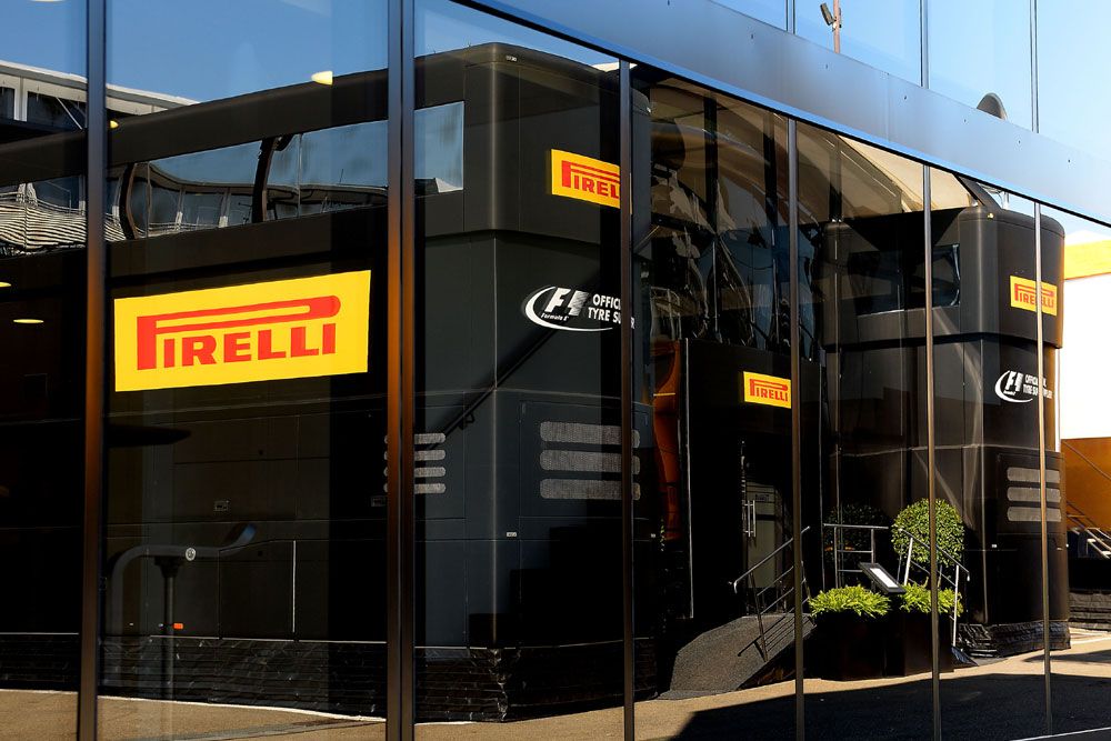 F1: A Pirelli nem bízott a csapatokban? 9
