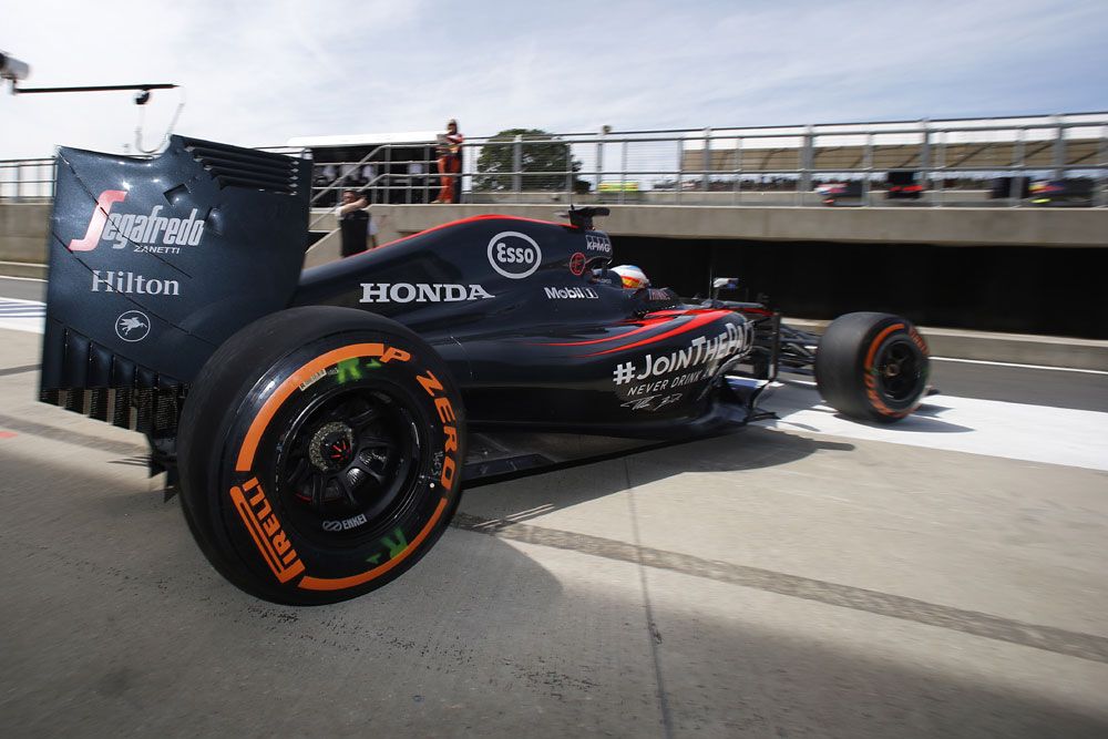 F1: Alonso szerint két másodpercet ugrik a McLaren-Honda 10