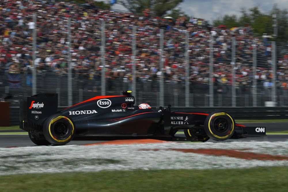 F1: Alonso szerint két másodpercet ugrik a McLaren-Honda 19