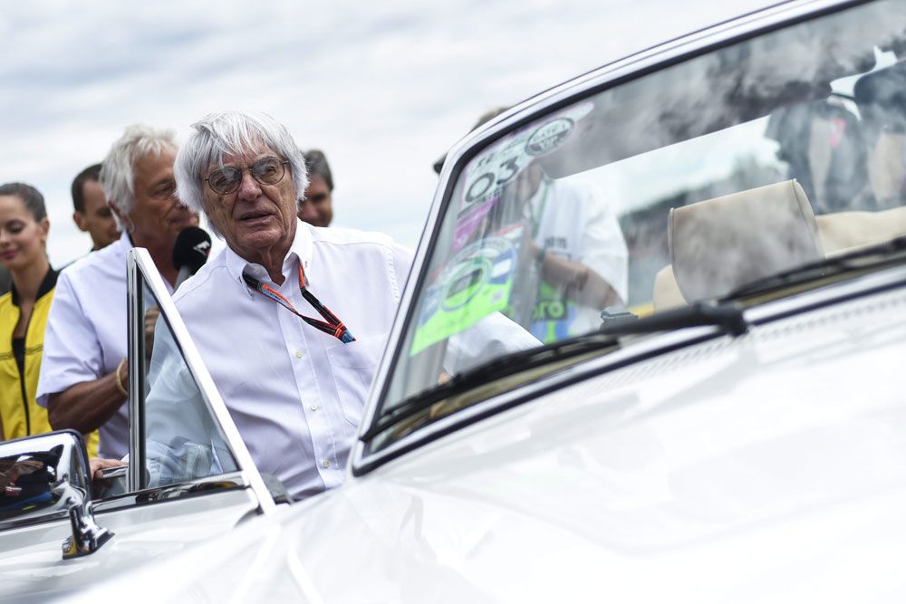 F1: Hamilton egy marslakó miatt bénázott Mogyoródon 12