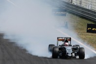 F1: Hamilton egy marslakó miatt bénázott Mogyoródon 110