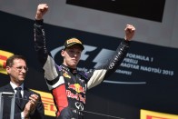 F1: Hamilton egy marslakó miatt bénázott Mogyoródon 119