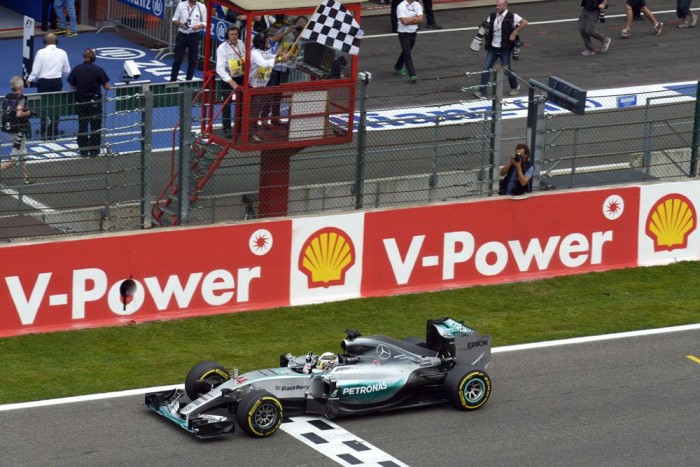 Kiderült, mennyi pénzt termel az F1 a Mercedesnek 2 Kiderült, mennyi pénzt termel az F1 a Mercedesnek 2