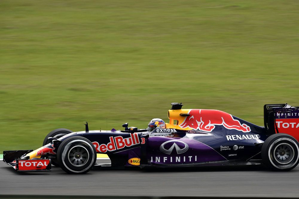 F1: Valamit bemutat a Red Bull február 17-én 31