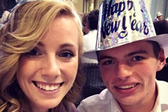 Megmutatta barátnőjét a Forma-1 ifjú sztárja