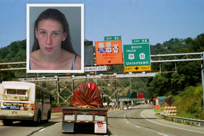 Öt pelusos gyerek sétált az autópályán 3