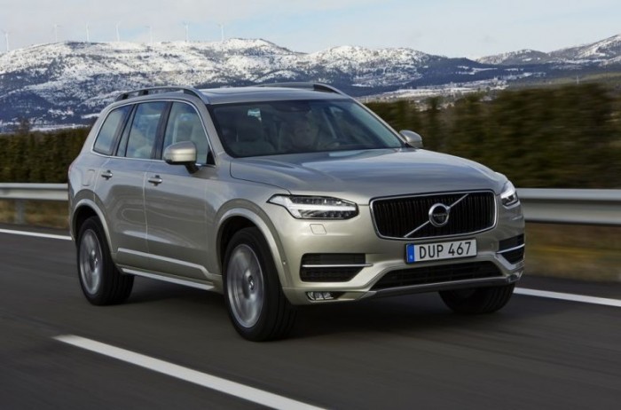 2015 legjobb autói az olvasók szerint 6 | Vezess 10. Volvo XC90, 8.6 pont - A svédek nagy dobása, 2015 egyik legfontosabb újdonsága a szabadidőautók között az XC90.