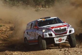 Feljövőben a magyarok az Africa Race-en