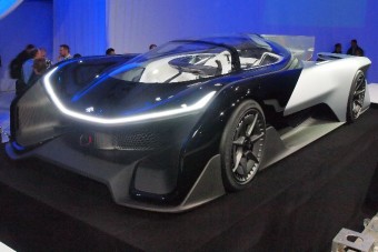 Az autóipar ezer lóerős messiása