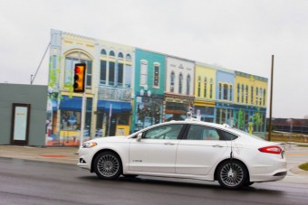 Önjáró Fordok lepik el az USA-t