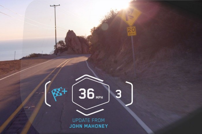 Mindentudó bukósisakon dolgozik a BMW 9