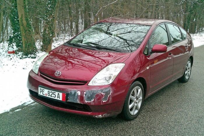 Használt autó: Toyota Prius Németországból 6 Városban 4,8, autópályán 5,8 l/100 km körül fogyaszt a Prius. Családi autónak vette kollégánk egy dízel C3-as Citroën helyett