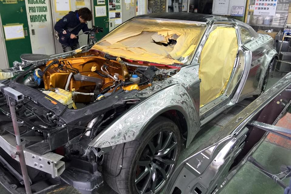 Szamurájpáncélba bújt a Nissan GT-R 4