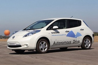 Nem semmi, hány önjáró autóval jön a Renault-Nissan 2020-ig