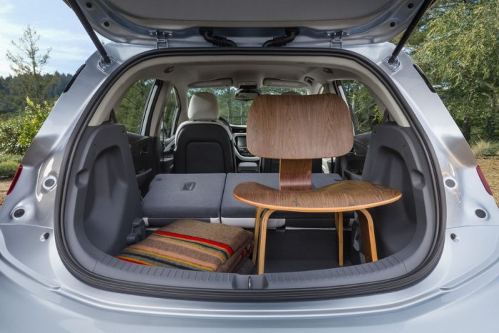 Megérkezett a Chevy nép-villanyautója 8