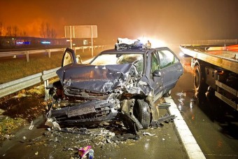 Fotókon az M3-ason történt frontális karambol