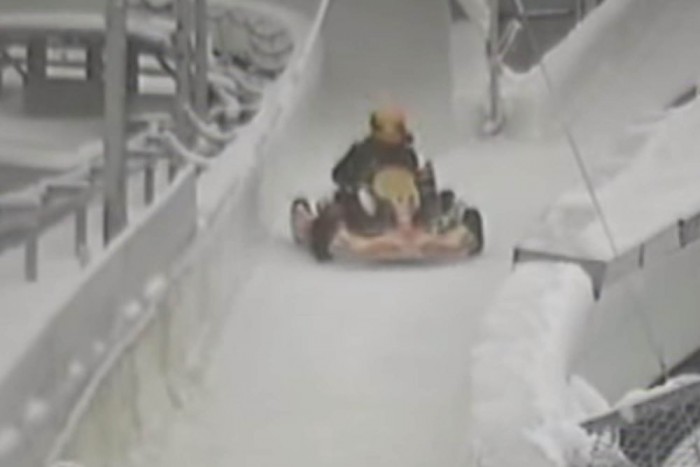 Gokarttal csapni a bobpályán színtiszta őrült móka