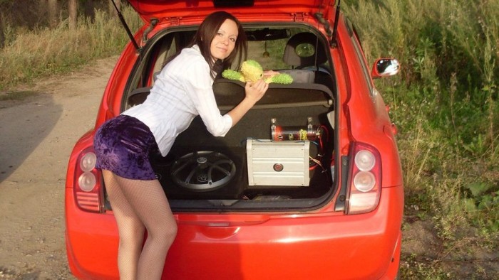 Autók és csajok – Tiszta kocsik, mocskos gondolatok 18 | Vezess Autók és csajok – Tiszta kocsik, mocskos gondolatok 18