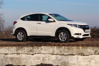 Két kategóriára támad a Honda HR-V