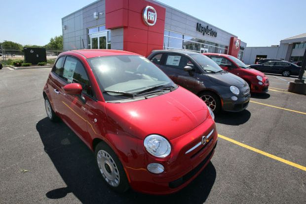 A Napleton 2014-ben hozta létre első Fiat-kereskedését Indiana államban.