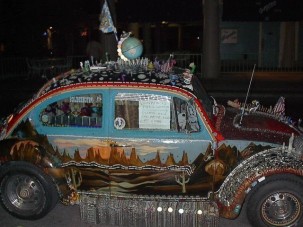 27 kép őrült kocsikról, amit látva garantált a röhögés