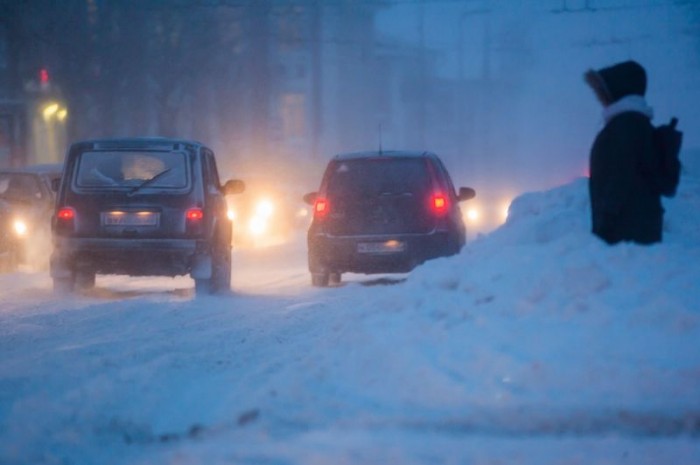 16 kép a városról, ahol hegyekben áll a hó 11