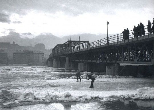 70 éve adták át a Kossuth hidat 1