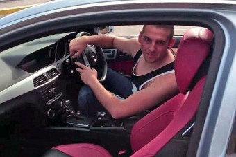 Fotón a világ legpimaszabb autótolvaja