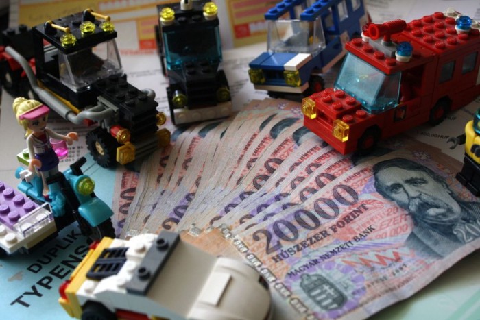 Hogyan költsek kevesebbet benzinre? 9 | Vezess A mi esetünkben kétévnyi használattal amortizálható az autógázszett teljes költsége. De az első tankolástól öröm lesz mai áron jattal hétezer forintból teletankolni az autót