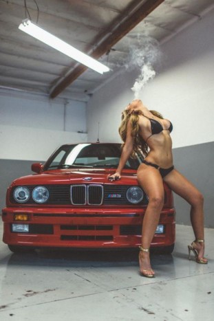 Csodás verdák és csábító csajok 33 | Vezess Csodás verdák és csábító csajok 33