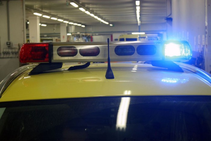 Új mentőautók Magyarországon 6 A csekély áramigényű diódás fényforrás ellenére a középső tolófény csak járó motorral működik, akkumulátorról a fényhíd szélső elemei mennek