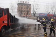 Új divat Kínában: égő kamionokkal közlekednek 6