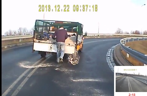 Út sózása még sosem volt ennyire vicces