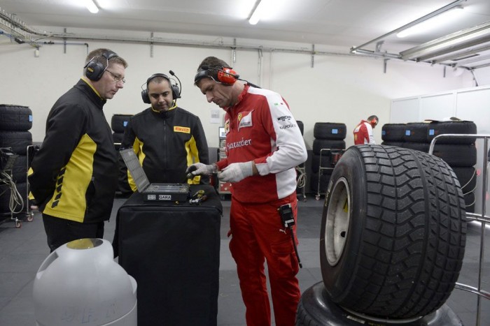 F1: Räikkönennek jobb a tavalyi gumi 6 | Vezess F1: Räikkönennek jobb a tavalyi gumi 6