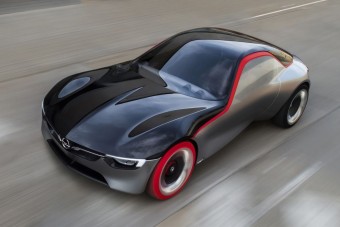 Pimaszul életvidám sportkocsi az Opeltől