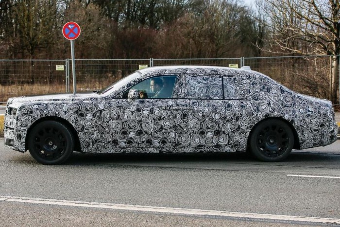 Új zászlóshajót kap a Rolls-Royce 2 Új zászlóshajót kap a Rolls-Royce 2