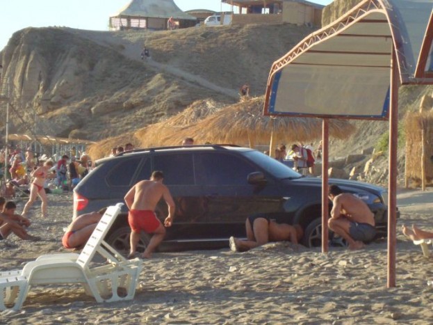 Csúnyán megszívta a BMW-s, aki lusta volt sétálni 6