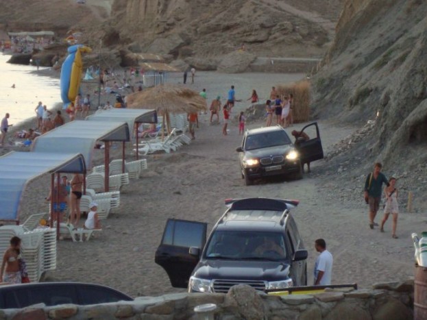 Csúnyán megszívta a BMW-s, aki lusta volt sétálni 12