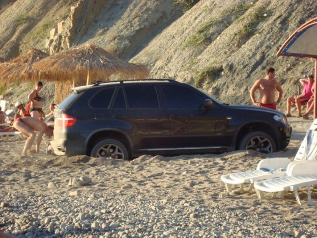 Csúnyán megszívta a BMW-s, aki lusta volt sétálni 7