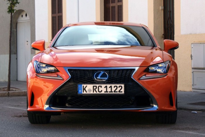 Vezettük: Lexus RC 200t és 300h 66 Most januárban kezdődik az autó értékesítése, a kisebb teljesítményű modellek követik a nyolchengeres RC F-et