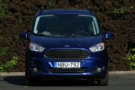 Kishaszonjármáben hagyományosan a Ford uralja a magyar piacot. A Transit-Tourneo család teljessé vált tavaly a legkisebb Courier révén