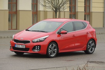 Teszt: Kia Cee'd 1.0 T-GDI GT line