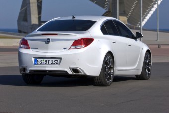 Egymillió dollár, szupertitkos, de beszerelik a kocsidba