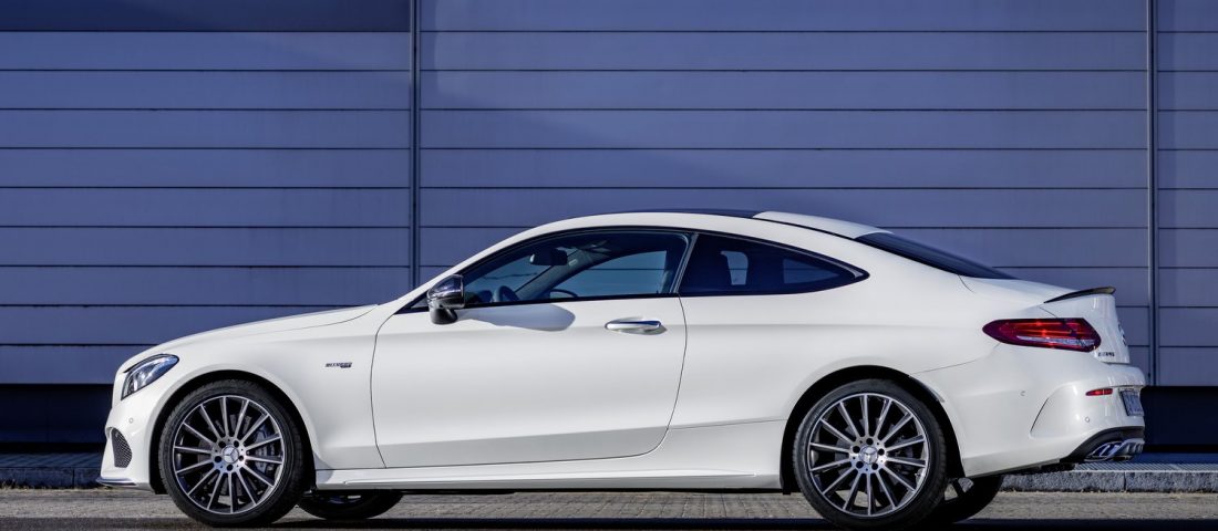 Köztes sportmodell a Mercedes C-osztályból