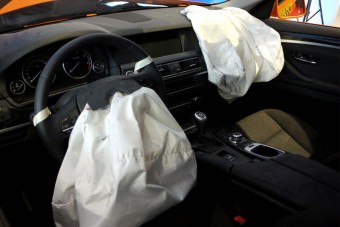 Hibás robbanótöltet okozta a világméretű légzsákbotrányt