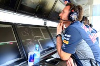 Bárki bemehet a silverstone-i F1-es tesztre 41