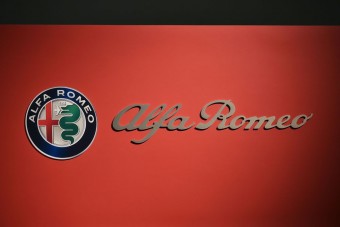 F1: Önálló csapattal jönne az Alfa Romeo